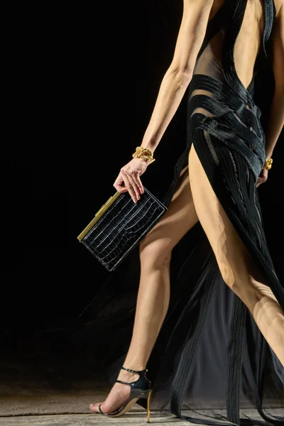 Look 60